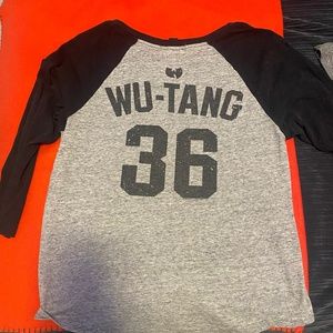 Forever 21 Wu-Tang baseball tee